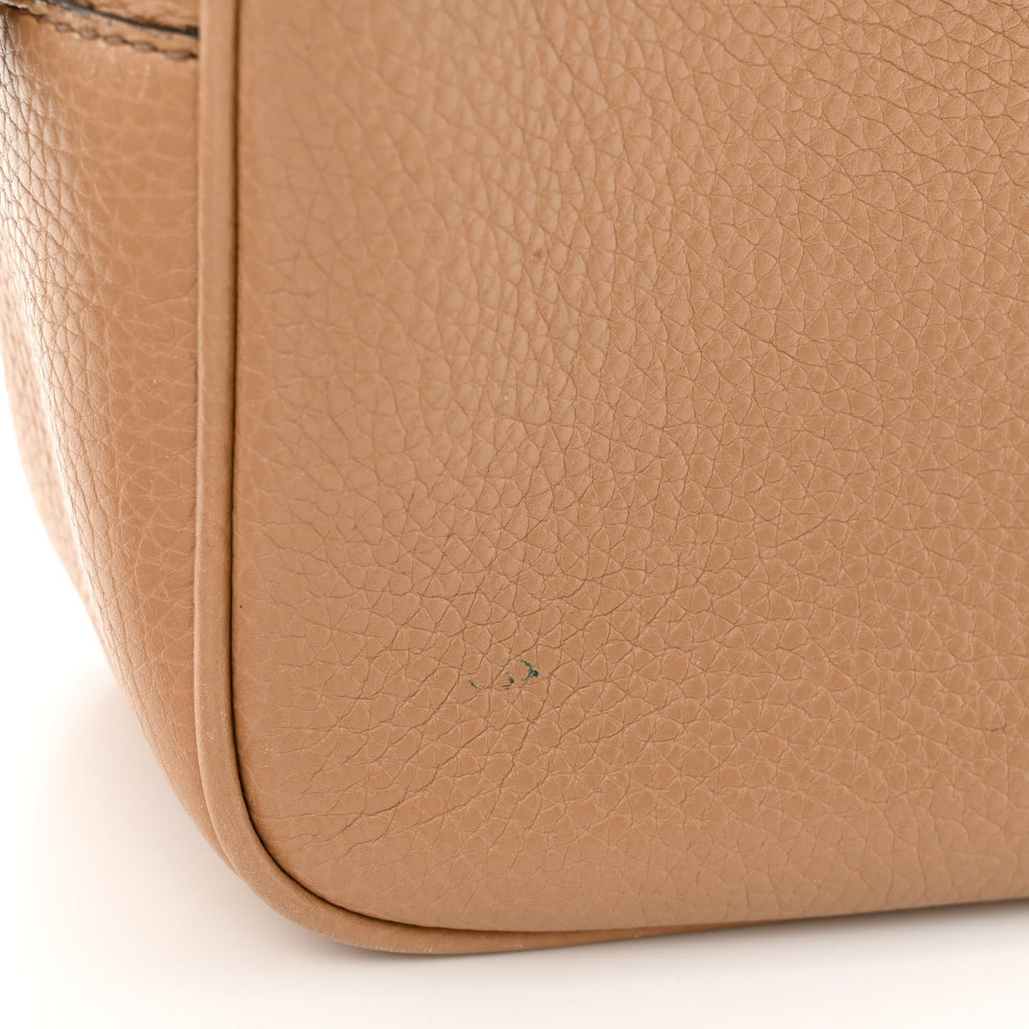 Pebbled Calfskin Small Soho Disco Bag Camelia