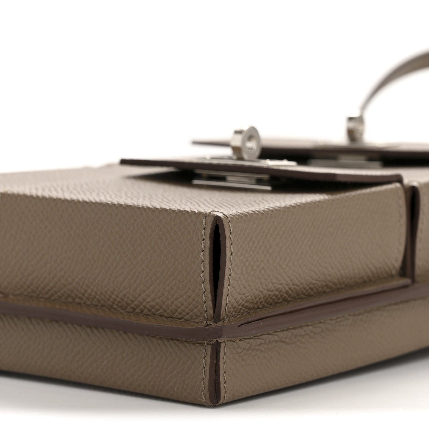 Epsom Kelly Multi Pocket Pochette To Go Etoupe