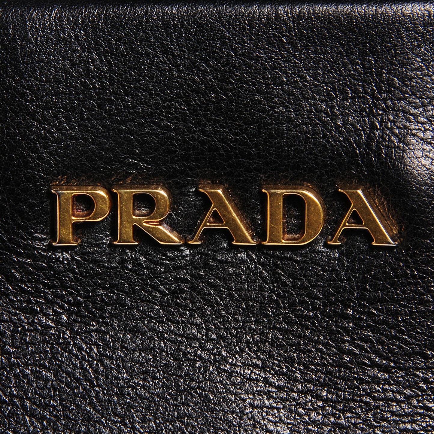 Nappa Embossed Logo Clutch Nero Black