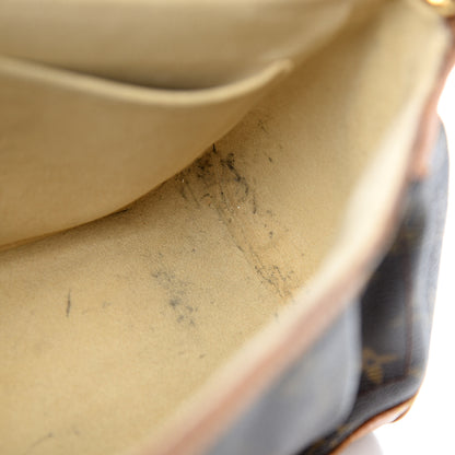 Louis Vuitton Monogram Beverly MM 9 of 16