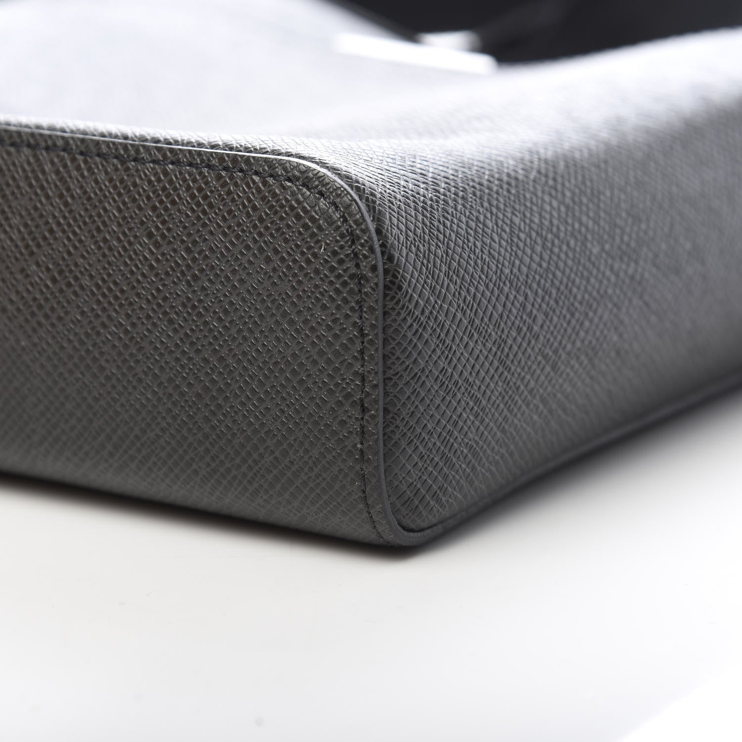 Louis Vuitton Taiga Anton Pochette Ardoise 9 of 11