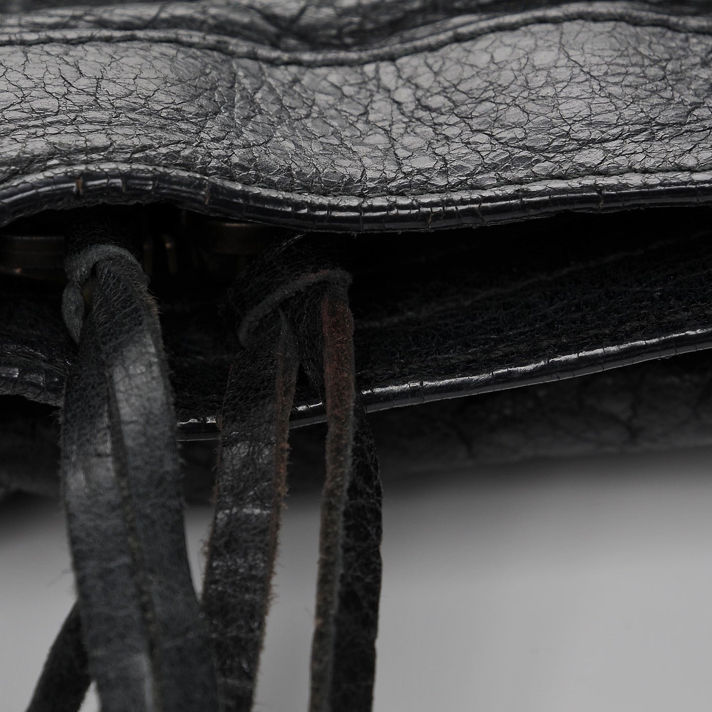 Agneau Classic Hardware City Black
