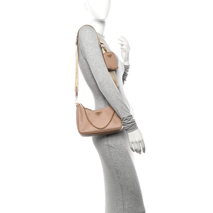Prada Saffiano Lux Re-Edition 2005 Shoulder Bag Cammeo 2 of 9