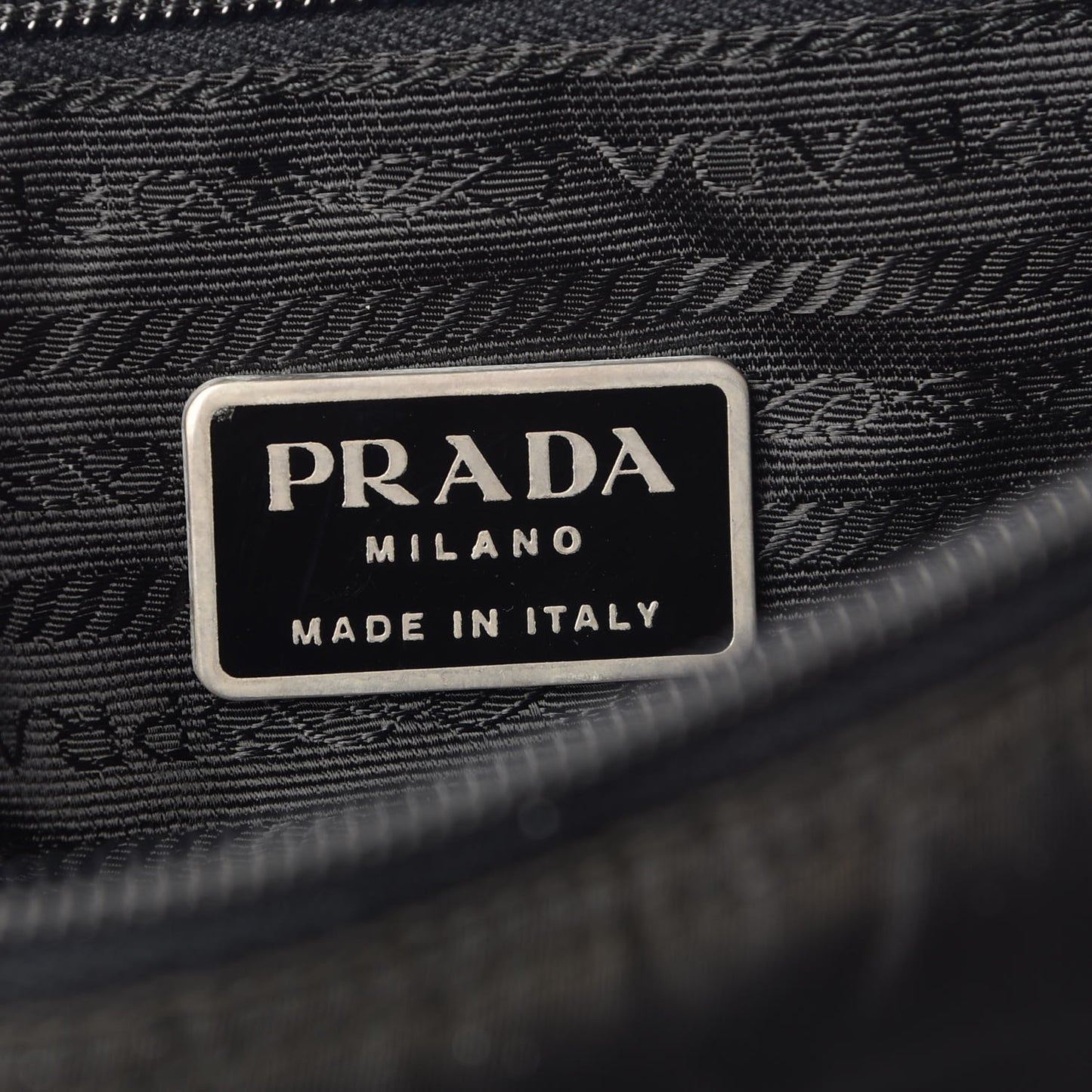 Nylon Vela Messenger Bag Black