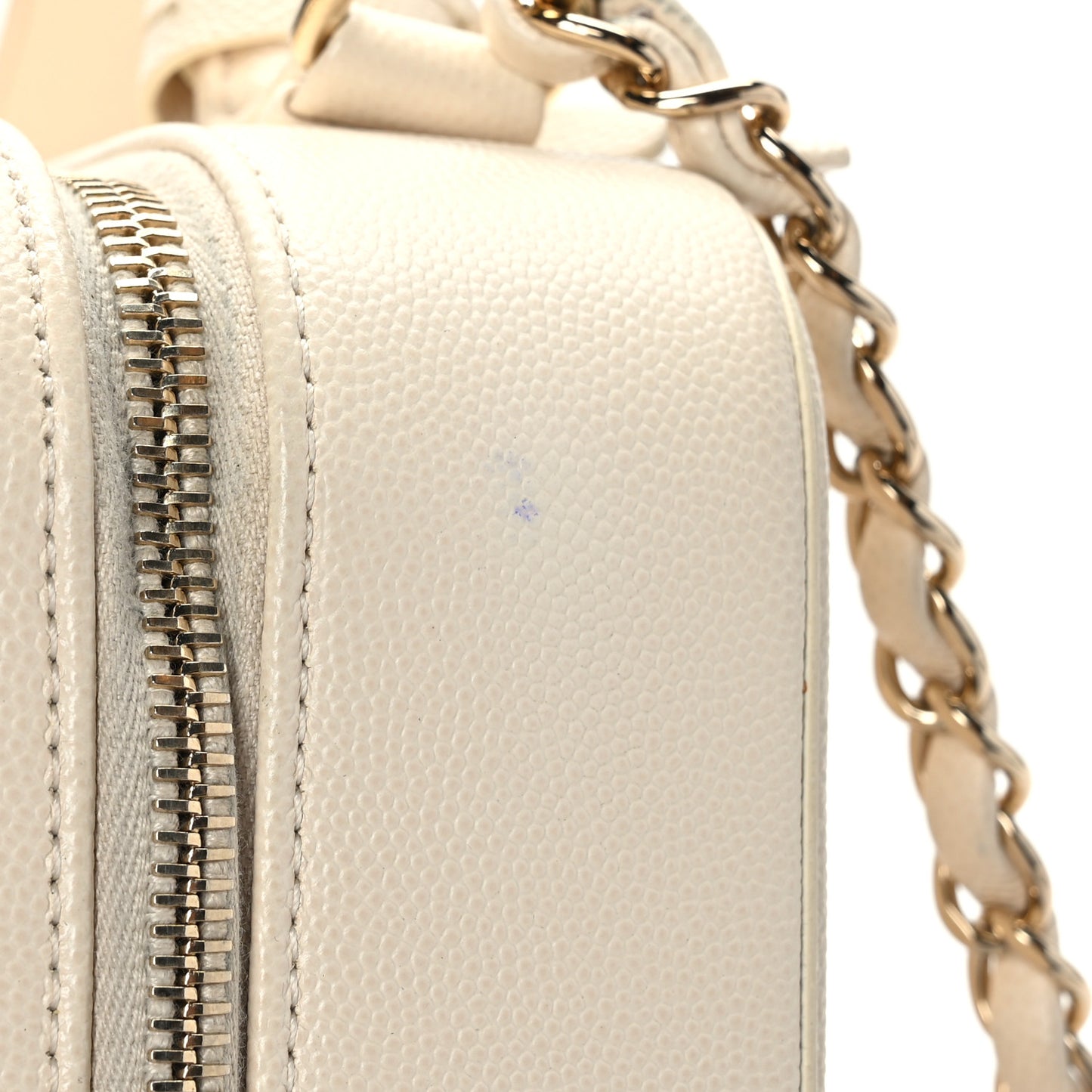 Caviar Quilted Medium CC Filigree Vanity Case Light Beige