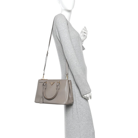 Saffiano Small Galleria Double Zip Tote Argilla