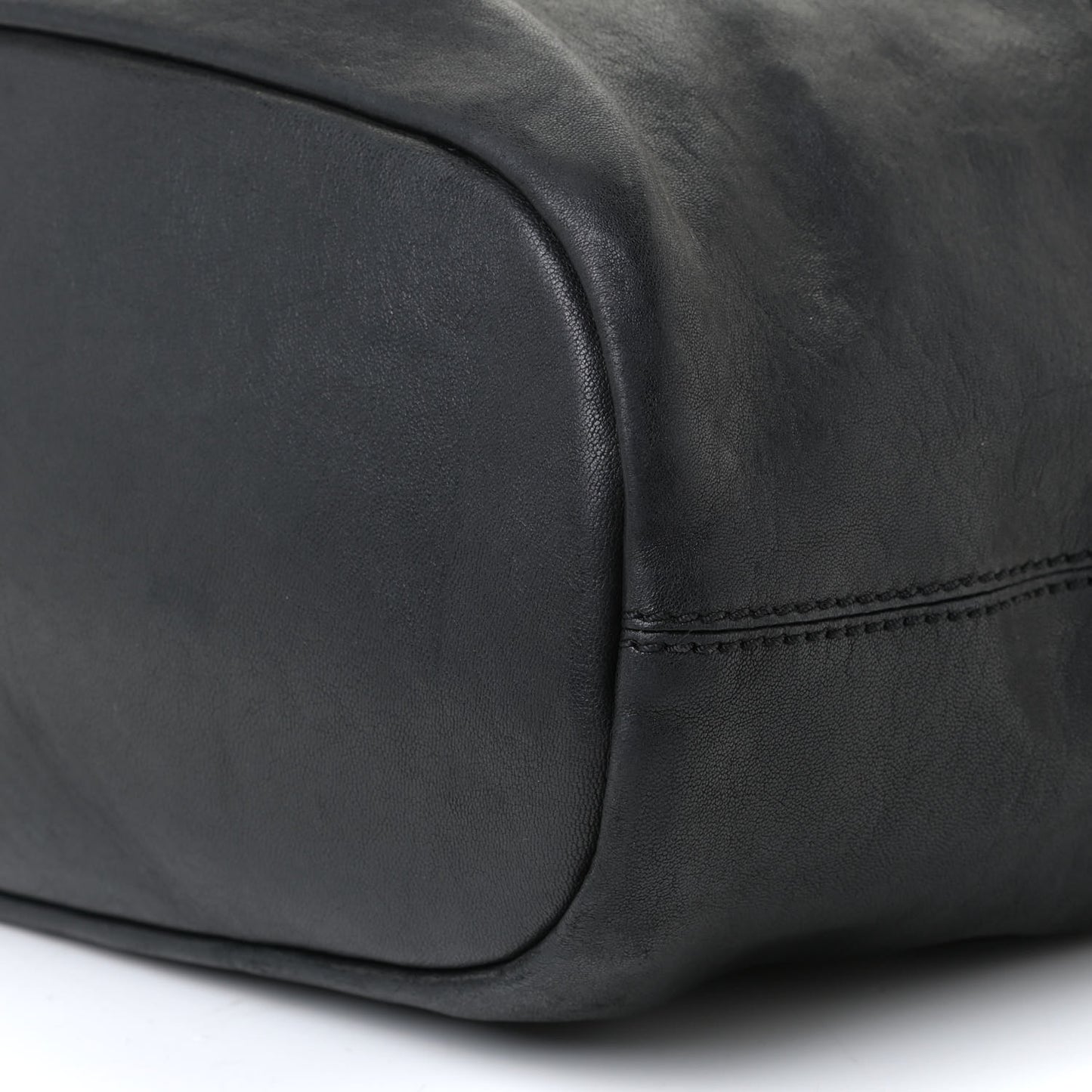 Lambskin Medium Nightingale Black