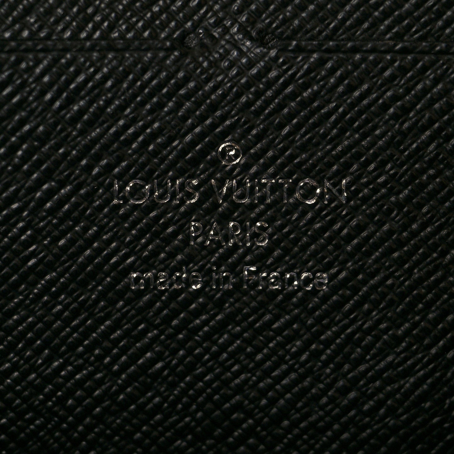 Epi Twist Chain Wallet Metal