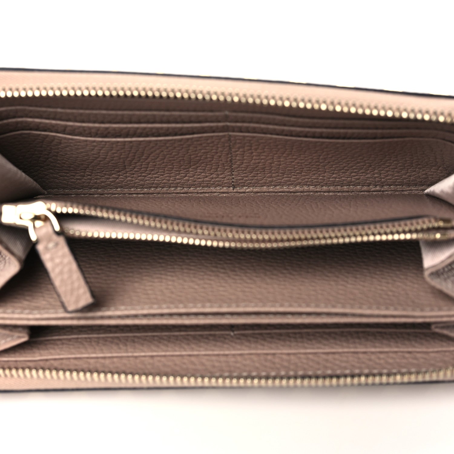 Valentino Garavani Pebbled Calfskin Rockstud Zip Around Wallet Poudre 5 of 7