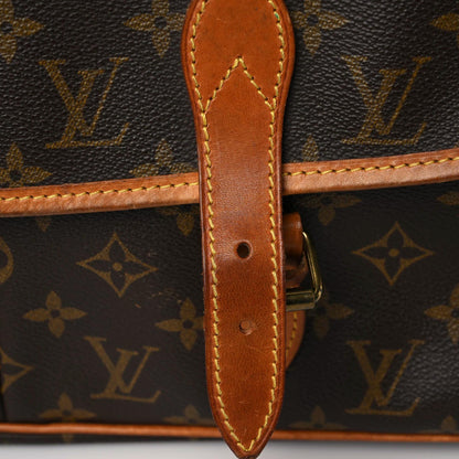 Louis Vuitton Monogram Sac Gibeciere GM 29 of 30