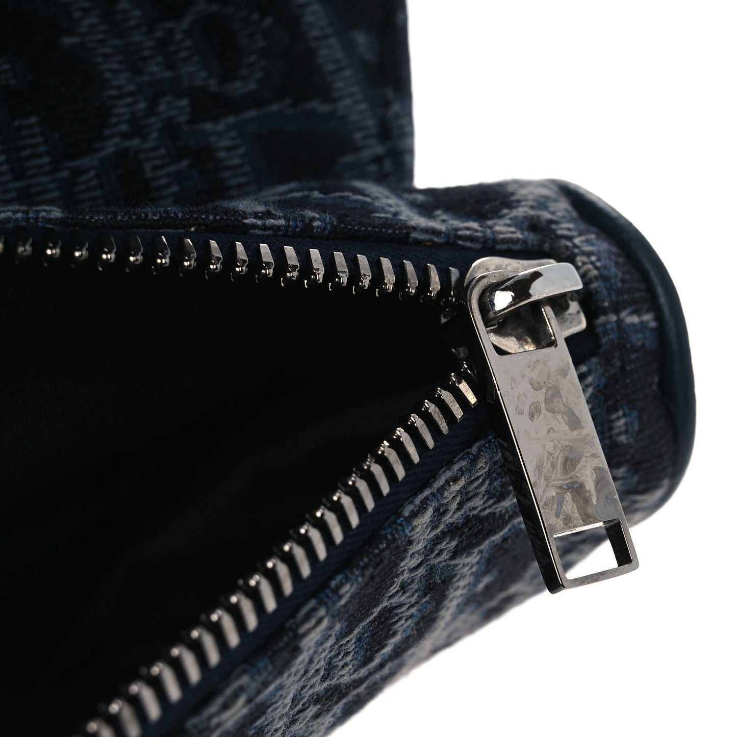 Grained Calfskin Oblique Mens Saddle Bag Black Black Blue