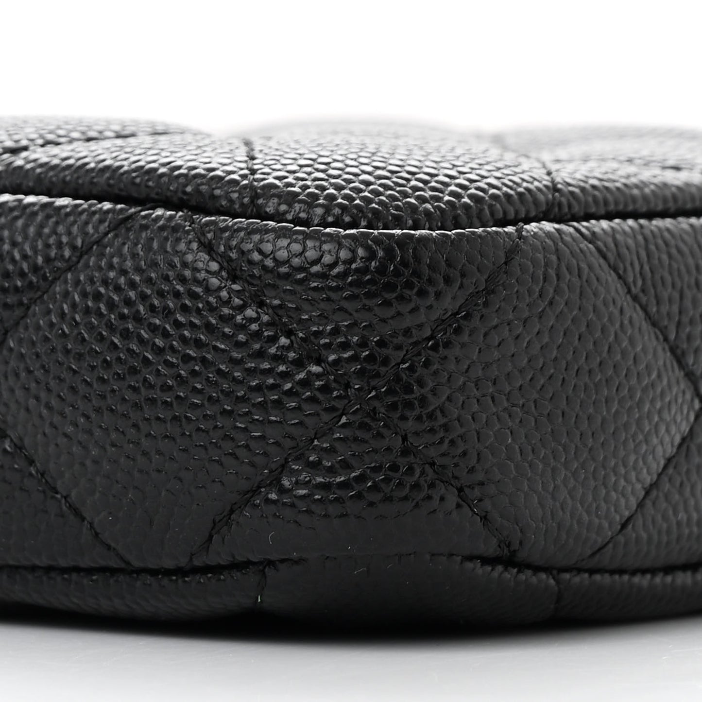 Caviar Quilted Small Clutch With Chain Black