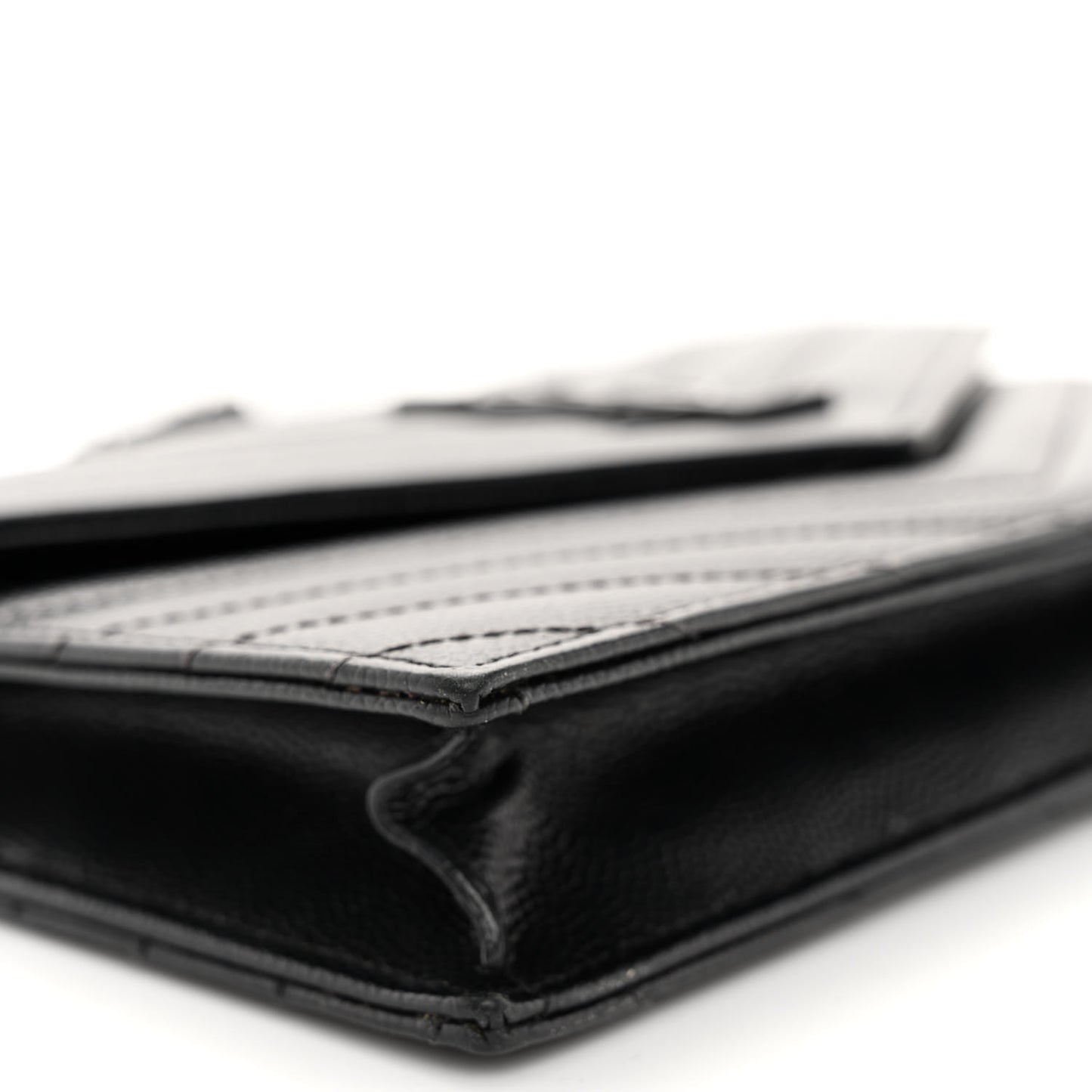 Grain De Poudre Matelasse Chevron Monogram Monochrome Envelope Chain Wallet Black