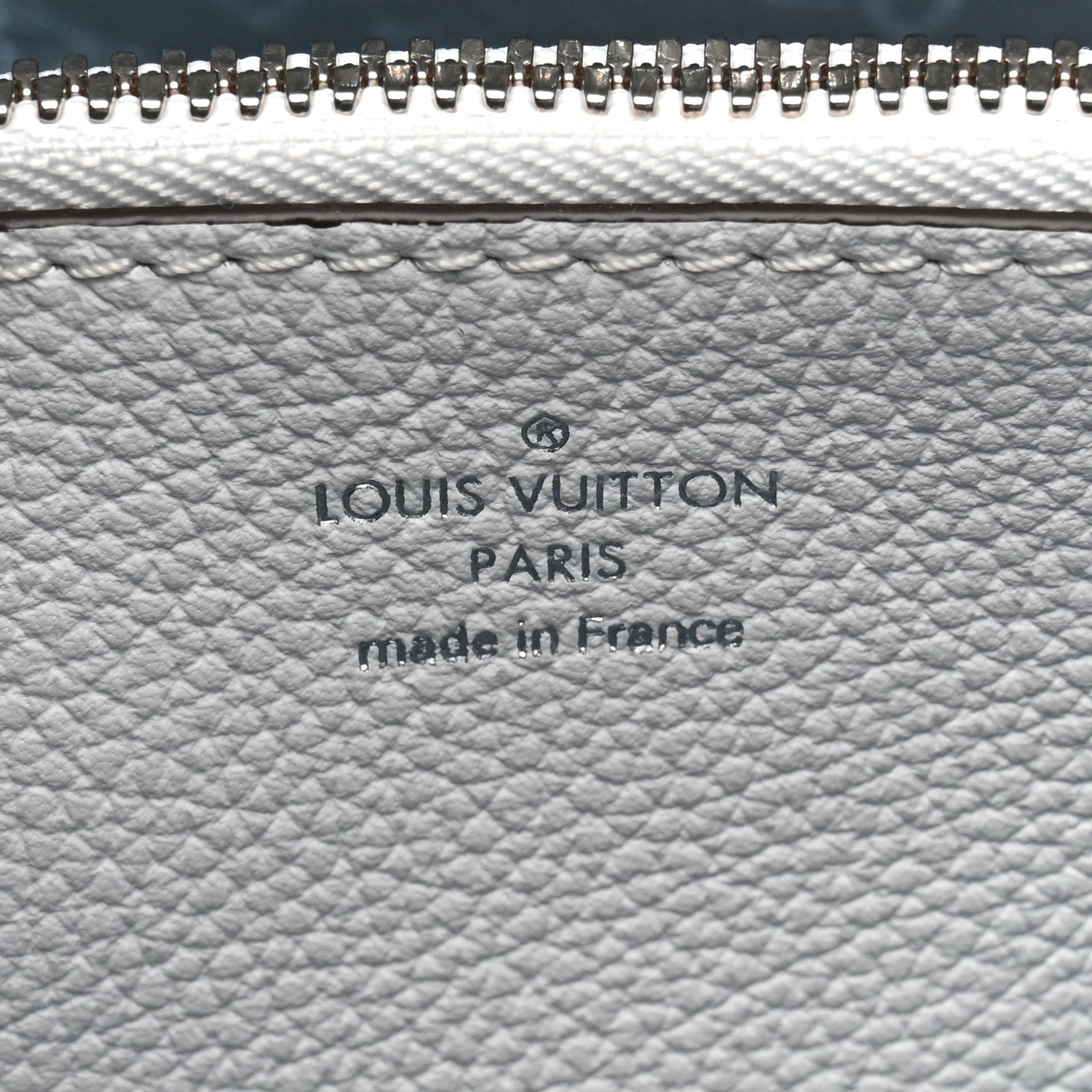 Louis Vuitton Mahina Degrade Muria Bleu 6 of 13