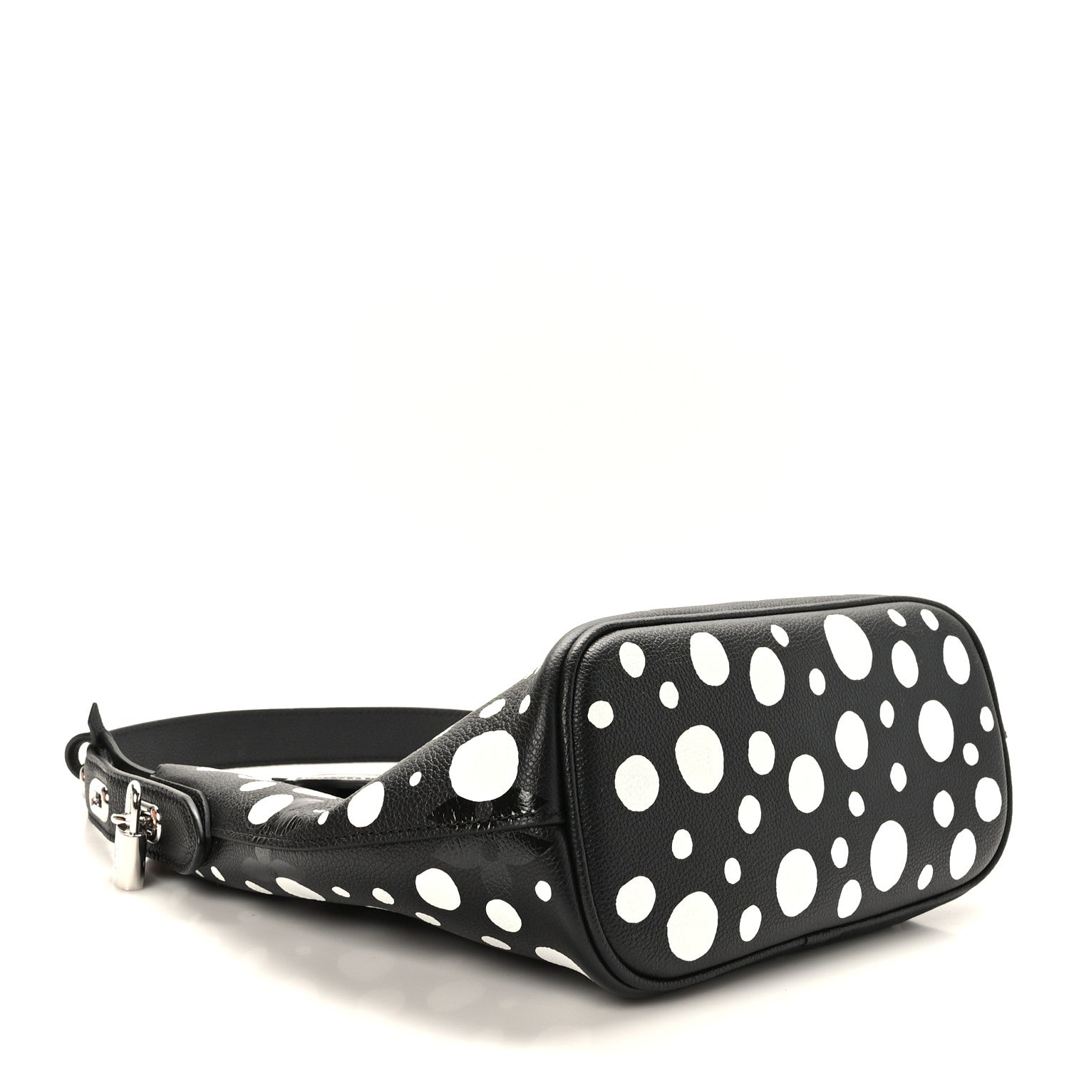 Louis Vuitton LV X YK Empreinte Marshmallow Hobo PM Black White 4 of 9