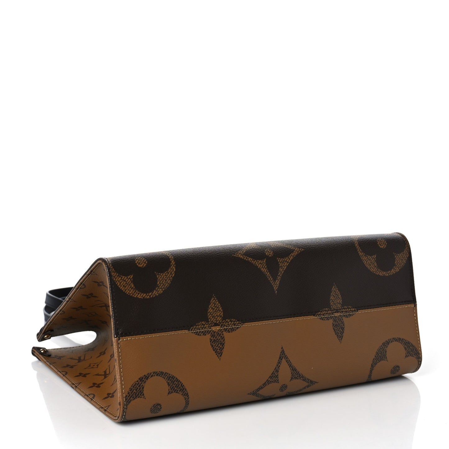 Reverse Monogram Giant Onthego MM