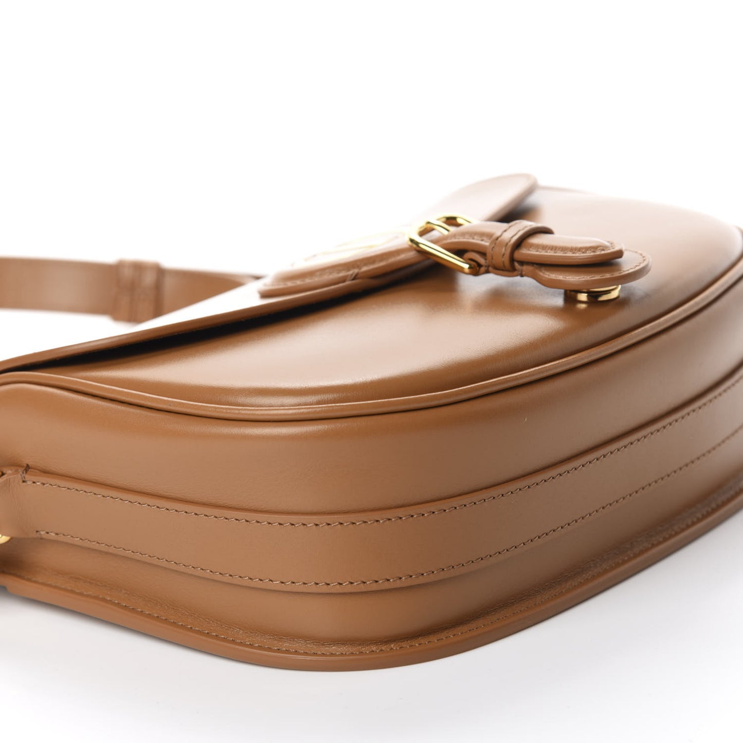 Box Calfskin Medium Bobby Flap Camel