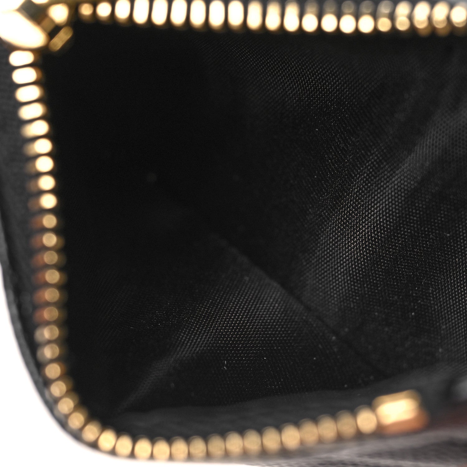 Saint Laurent Grain De Poudre Matelasse Chevron Monogram Zipped Card Case Black 6 of 8