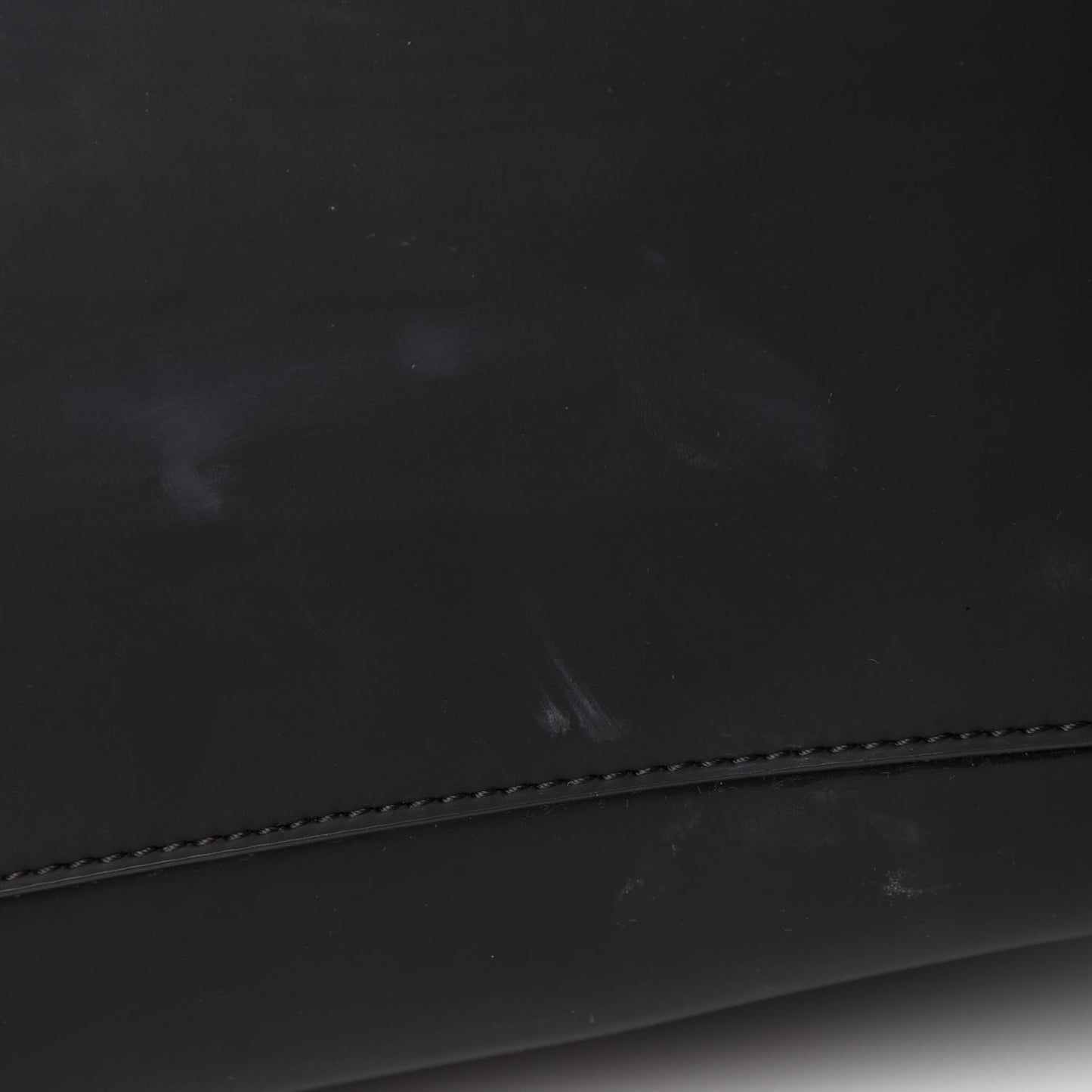 Rubber Effect Calfskin Medium Antigona Black