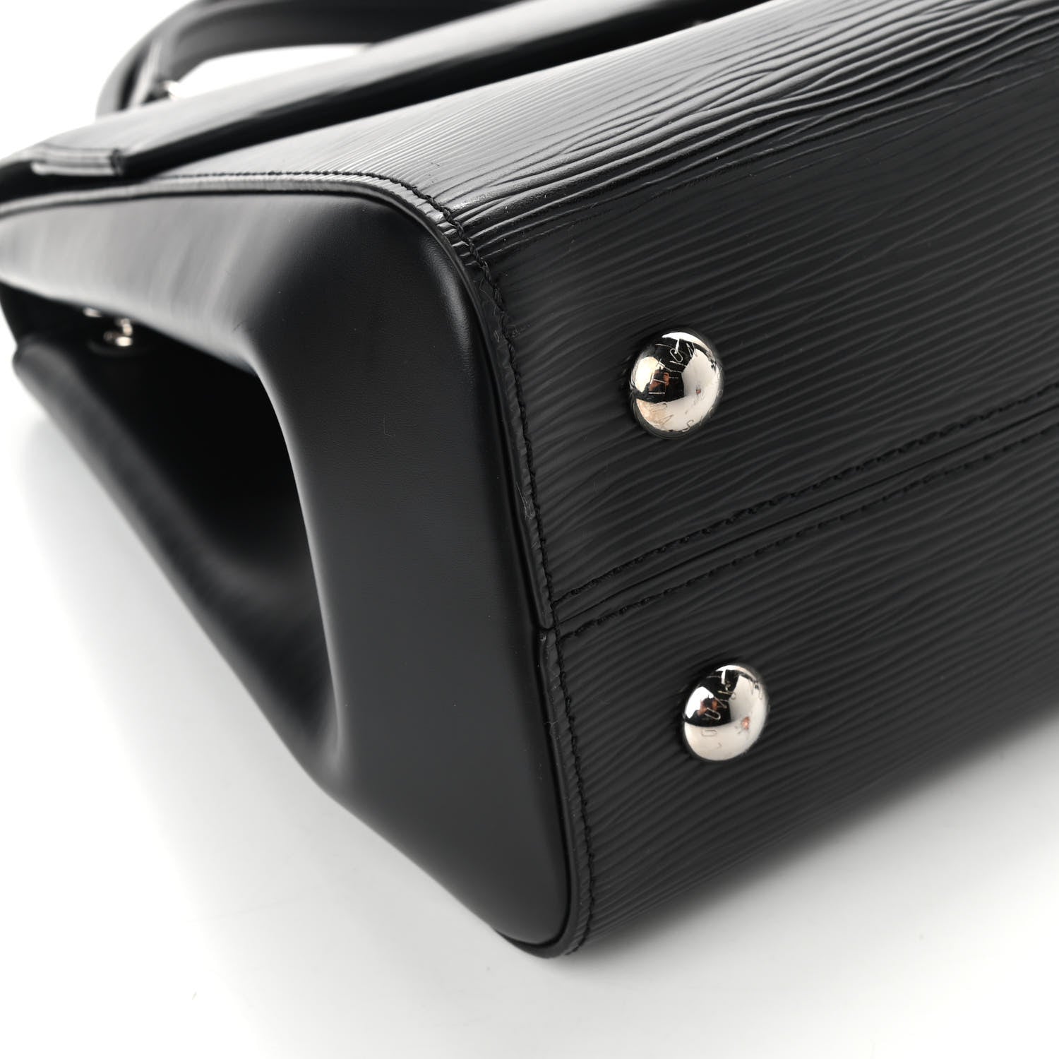 Louis Vuitton Epi Cluny MM Black 8 of 9