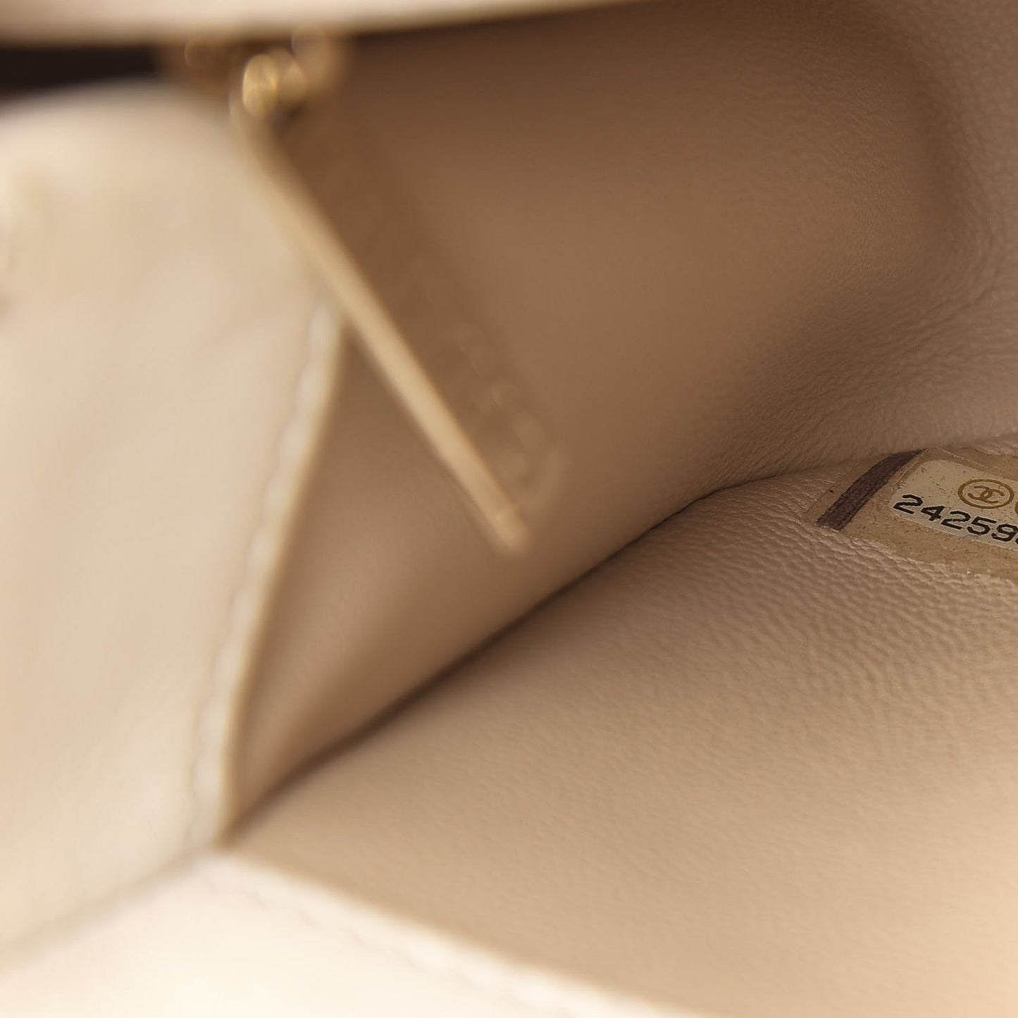 Lambskin Mini Carry Chic Flap White