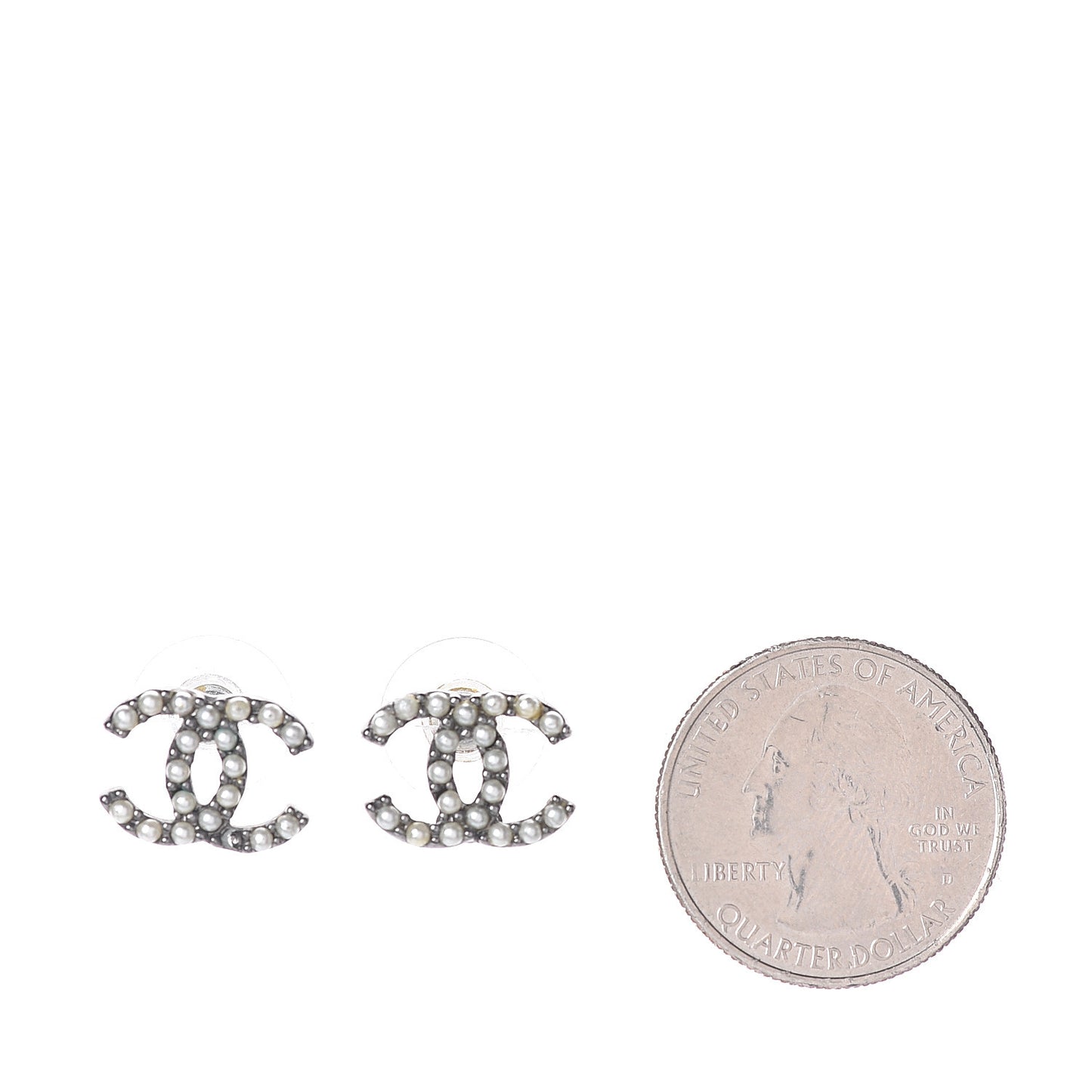 Pearl CC Earrings Silver