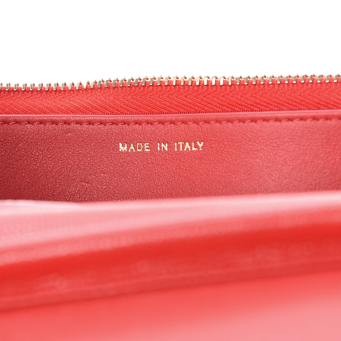 Caviar Quilted Golden Class Wallet On Chain WOC Red