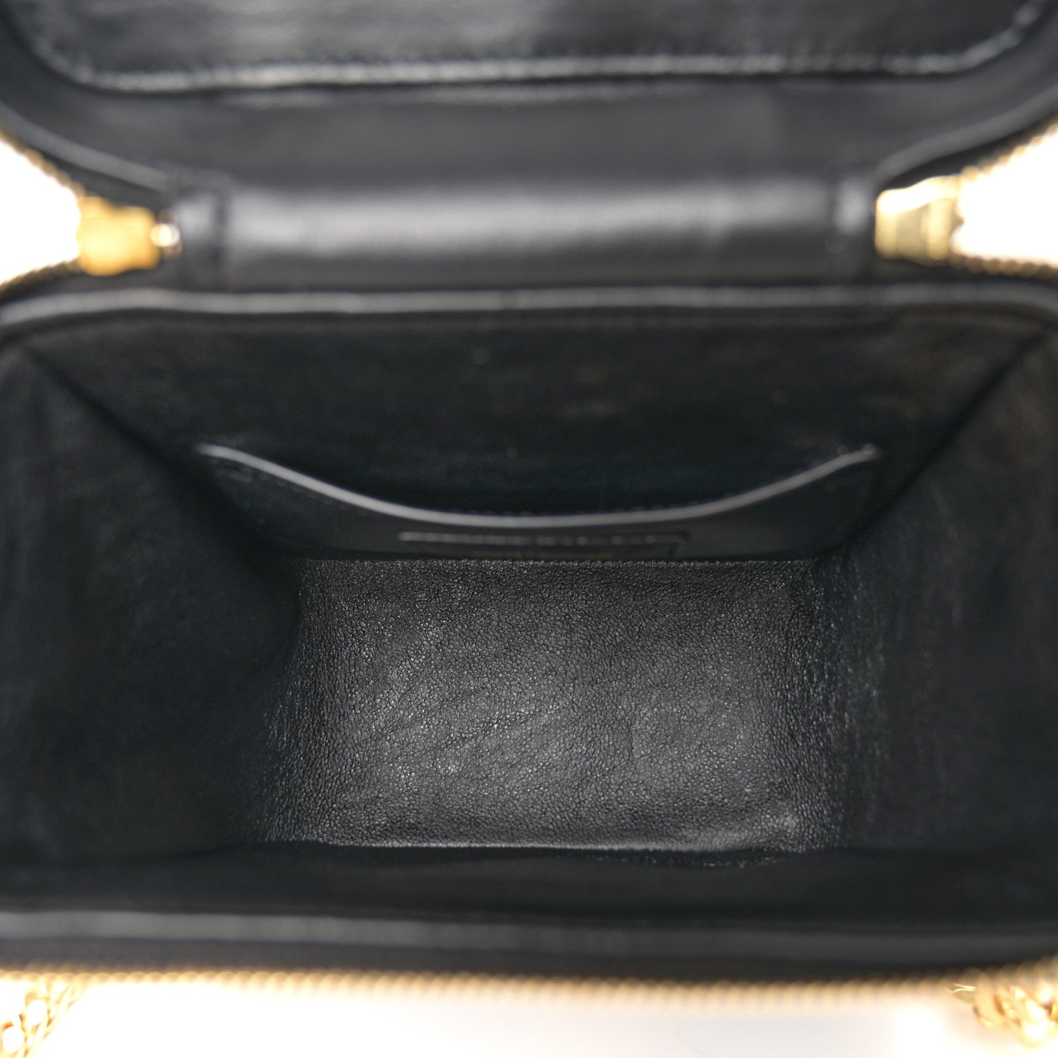 Saint Laurent Patent Matelasse Monogram Vicky Vanity Black 5 of 10