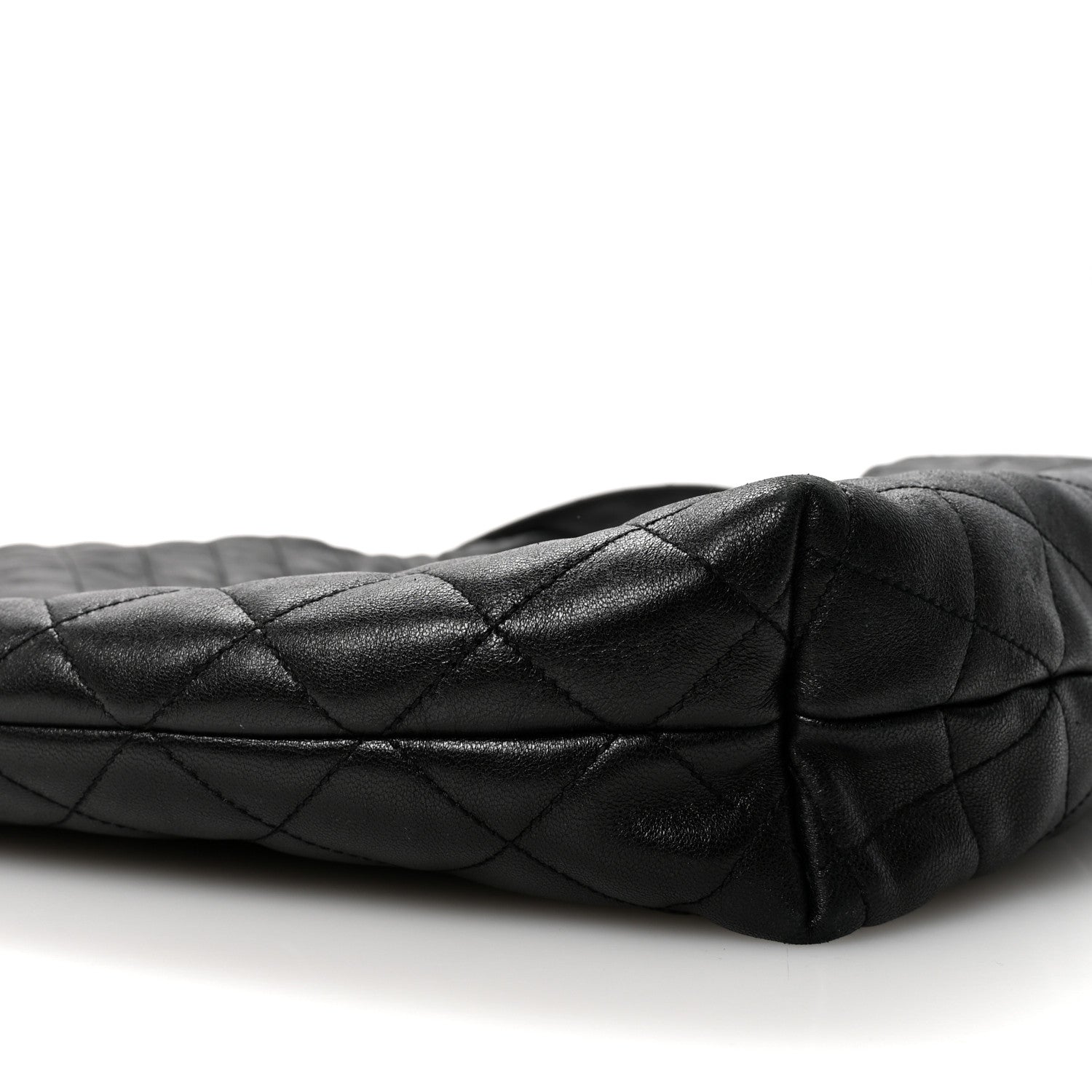 Saint Laurent Lambskin Quilted Maxi Icare Shopping Tote Black 9 of 9