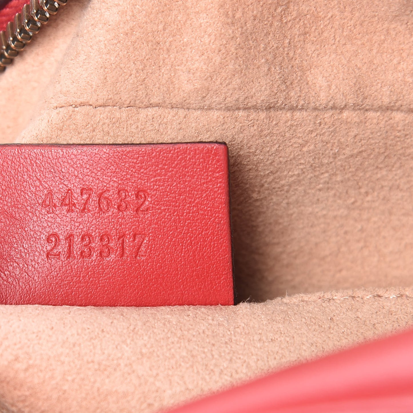 Calfskin Matelasse Small GG Marmont Chain Shoulder Bag Hibiscus Red