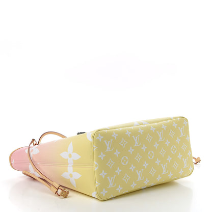 Louis Vuitton Monogram Giant By The Pool Neverfull MM Light Pink 4 of 11