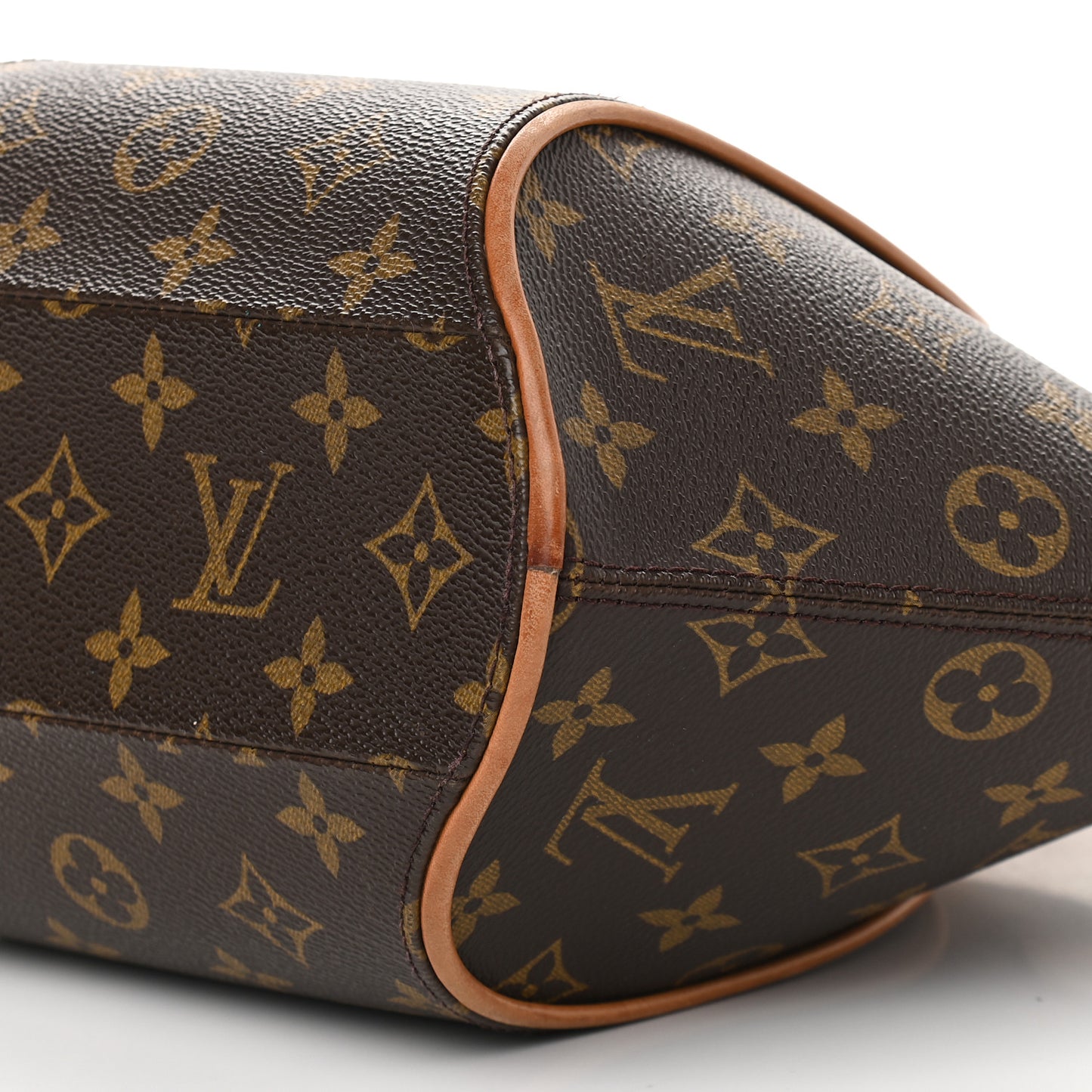 Monogram Ellipse MM