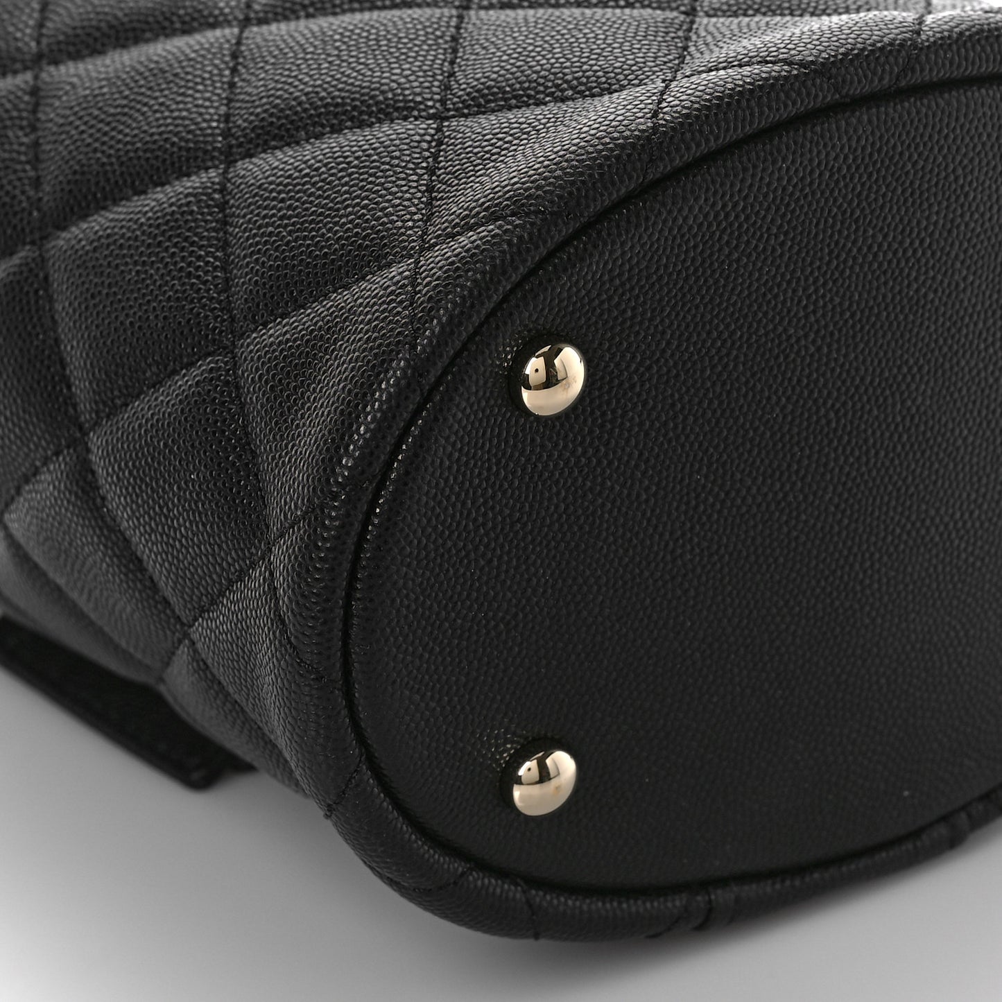 Caviar Quilted Small Top Handle Vanity Case With Chain Black