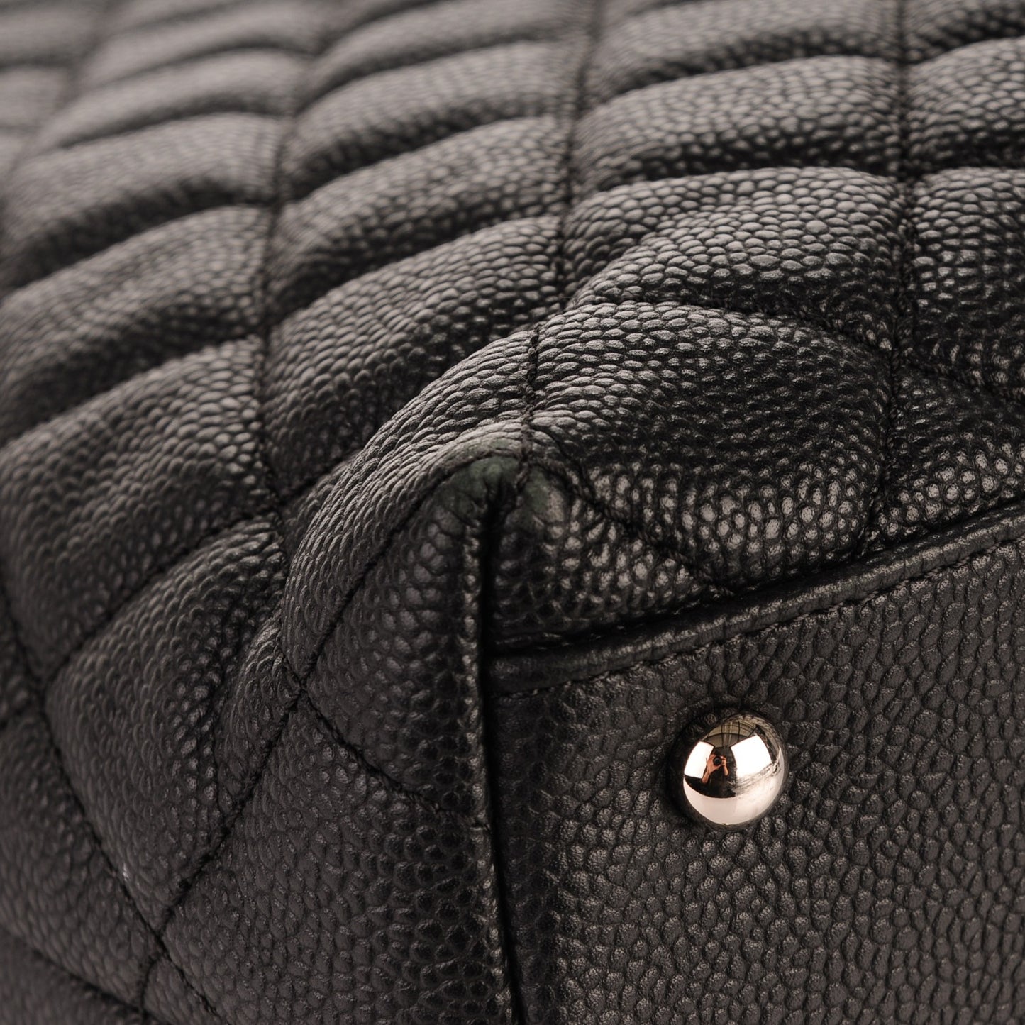Caviar Quilted Easy Zip Tote Black