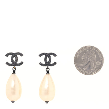 Chanel Ruthenium Pearl CC Drop Earrings Dark Silver 2 of 4