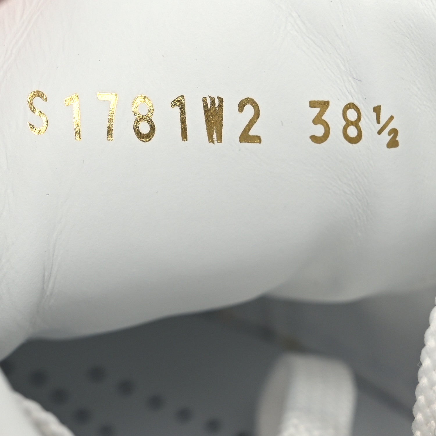 Valentino Garavani Calfskin Rockstud Open Sneakers 38.5 White Lipstick 9 of 10