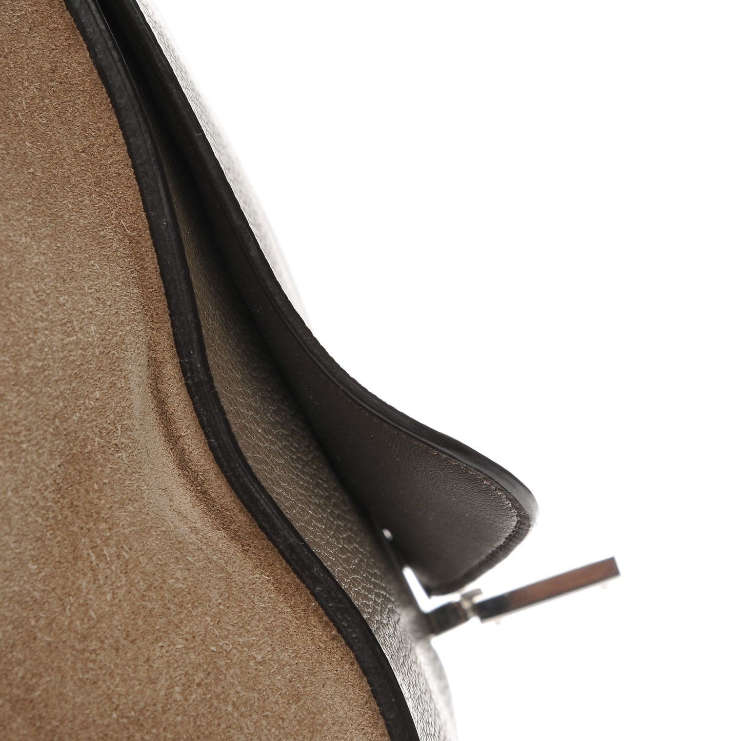 Drummed Calfskin Suede Medium Trapeze Souris