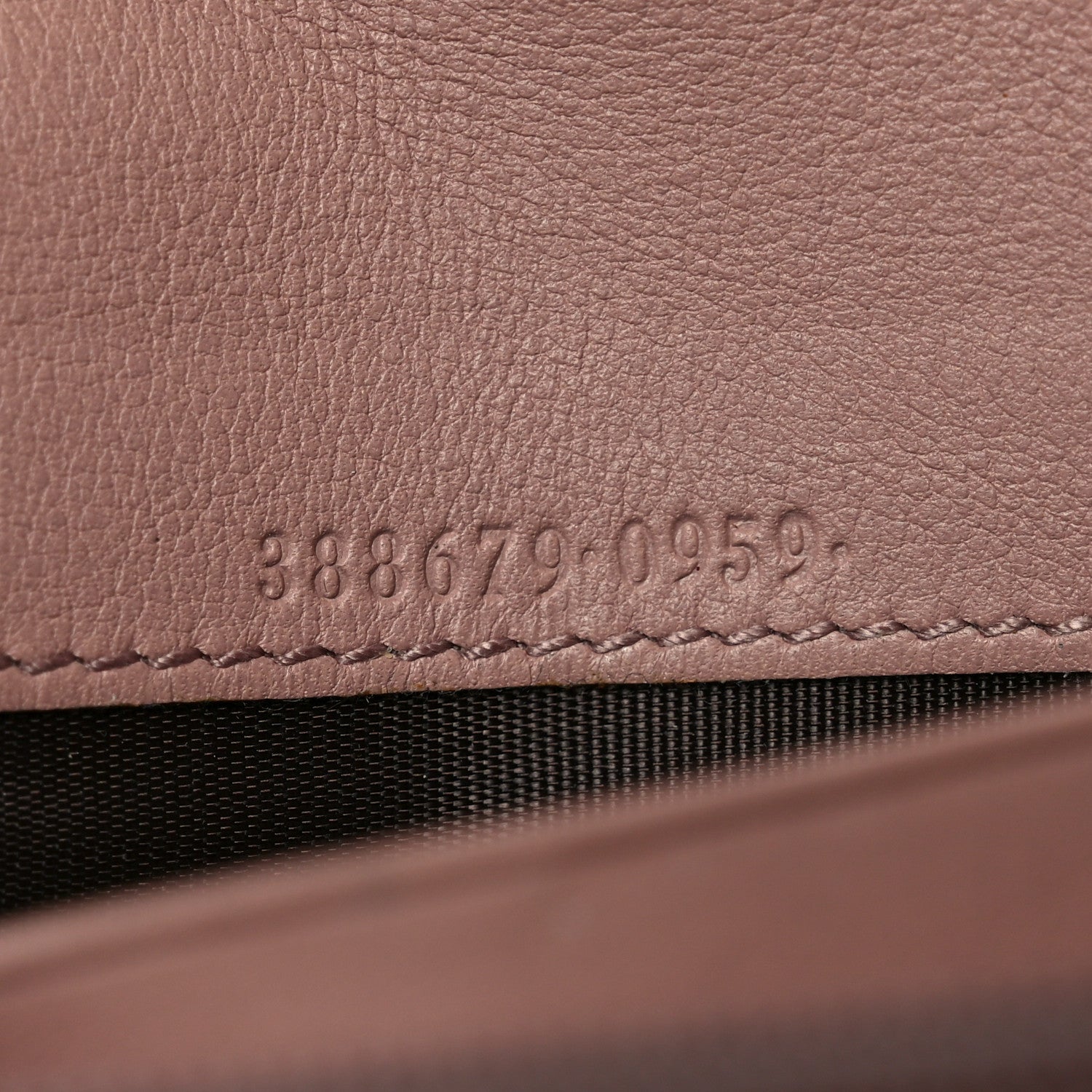 Gucci Microguccissima Bow Continental Wallet Soft Pink 7 of 9