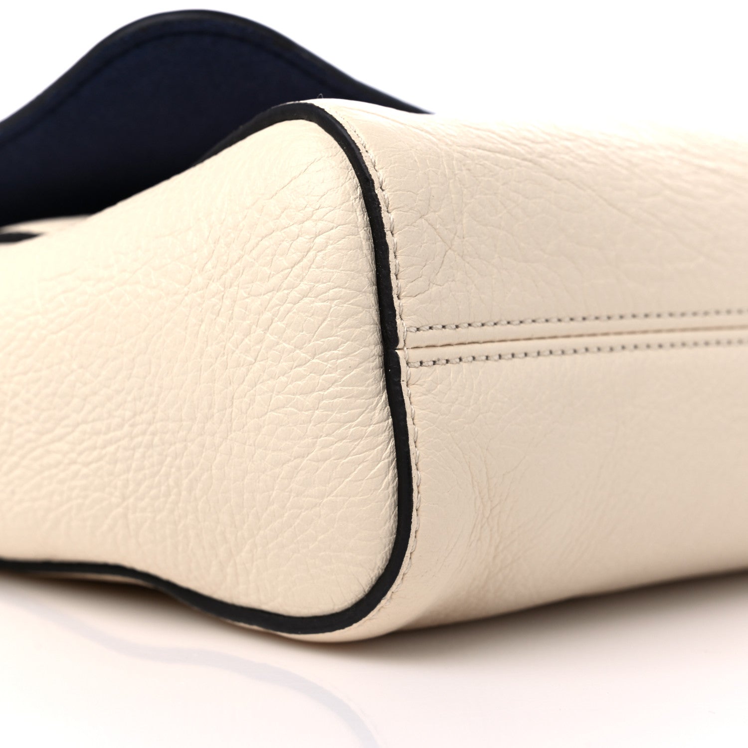 Mulberry Small Classic Grain Calfskin Medium Lily Flap 8 of 9