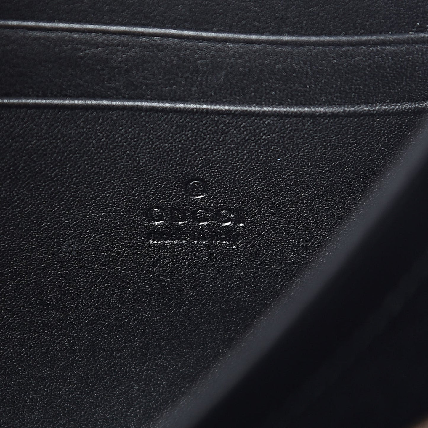 Velvet Matelasse GG Marmont Chain Wallet Black