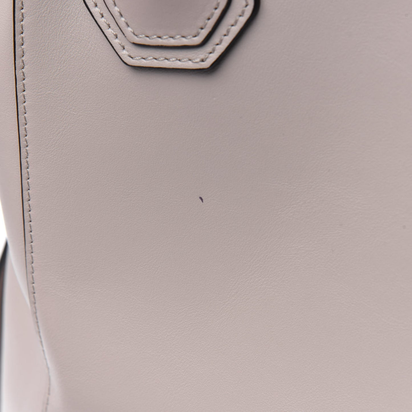 Smooth Calfskin Medium Soft Antigona Dune