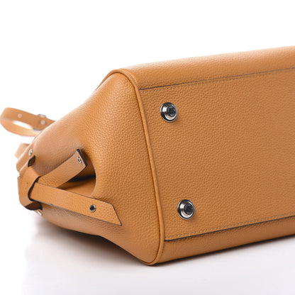 Louis Vuitton Veau Nuage Milla PM Safran 7 of 8