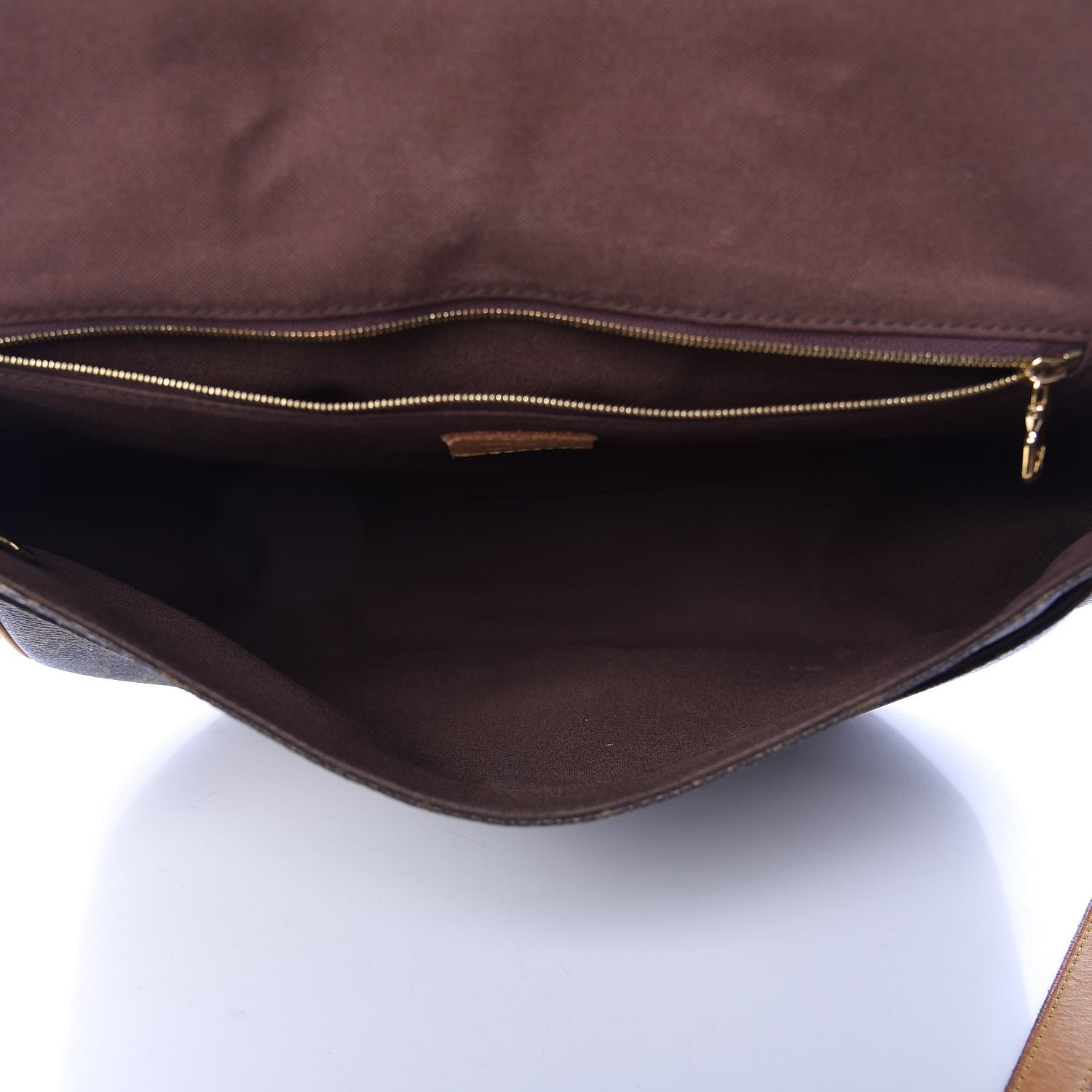 Louis Vuitton Monogram Menilmontant MM 5 of 18