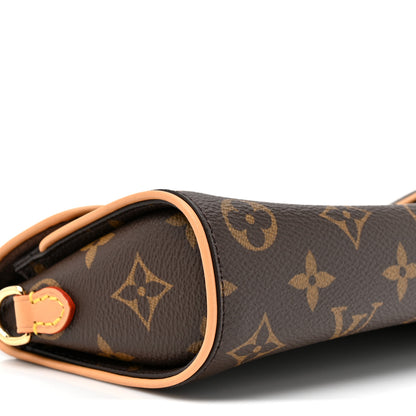 Louis Vuitton Monogram Pochette Camille 8 of 9