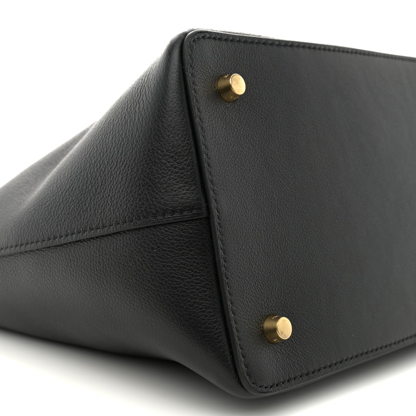 Supple Calfskin Medium Conti Black