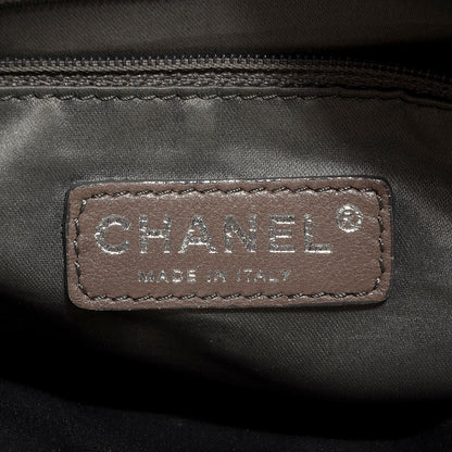 Chanel Leather Modern Chain Tote White 6 of 7