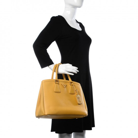 Saffiano Lux Parabole Tote Mimosa