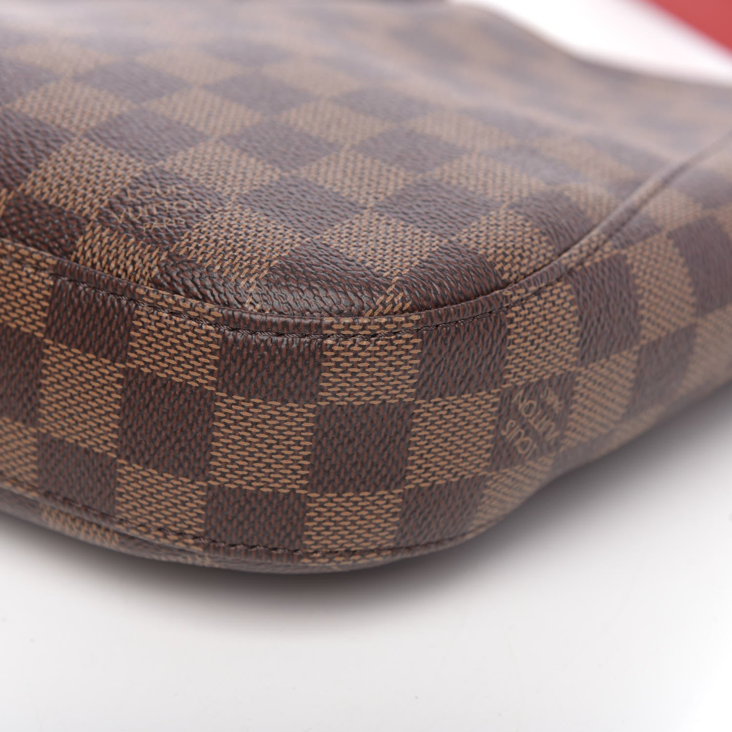 Louis Vuitton Damier Ebene South Bank Besace 9 of 10