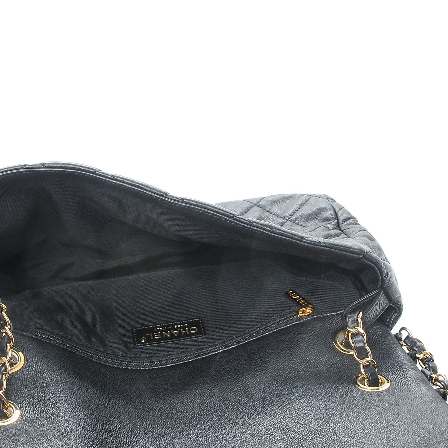 Calfskin Quilted Medium Chain Me Flap Black