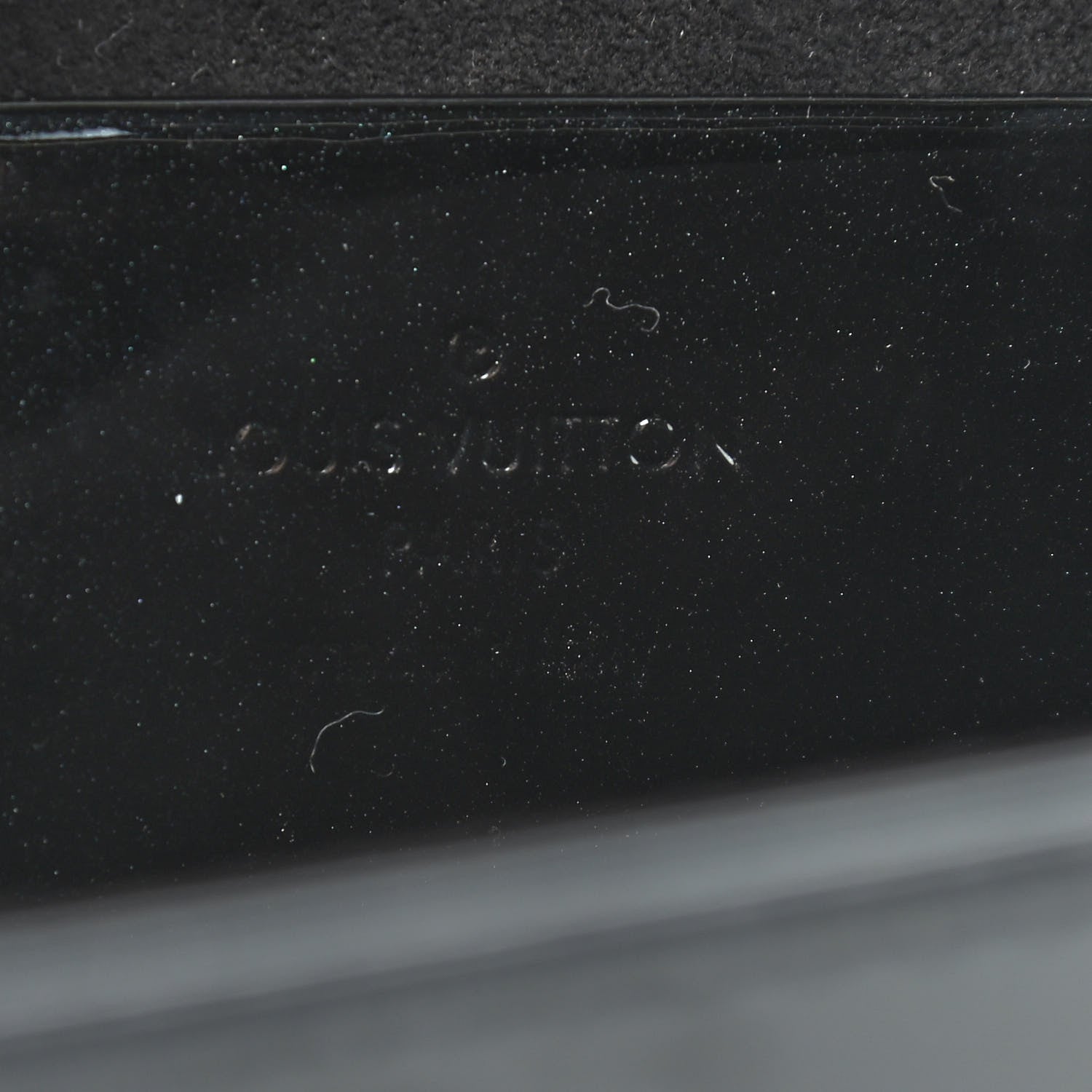 Louis Vuitton Vernis Epi Monogram Wynwood Black White 6 of 8